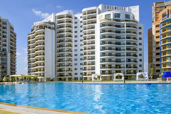 Cтудия 56 м2 с балконом в курортном комплексе 5-звёздочного уровня
