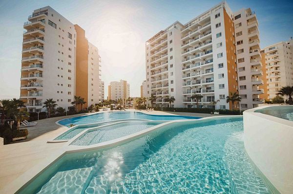 2-комнатные апартаменты 69 м2 с террасой 13 м2 в курортном комплексе