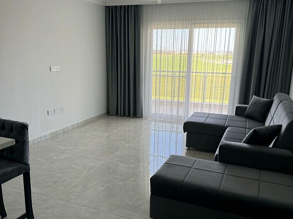 2-комнатные апартаменты 60 м2 с мебелью в 250 метрах от песчаного пляжа