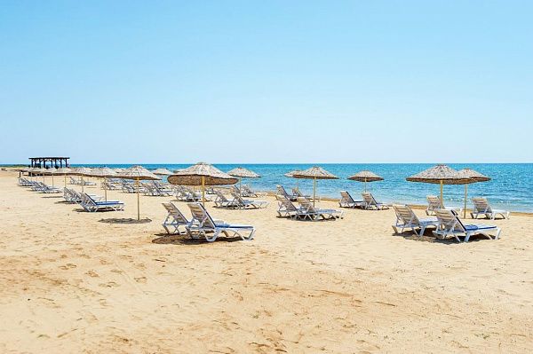 4-комнатные апартаменты 120 м2 с собственным приватным бассейном в СПА - комплексе в 100 метрах от песчаного пляжа