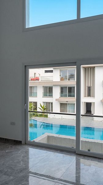 3-комнатные апартаменты loft 125 м2 с террасой в Енибоазичи