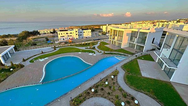 3-комнатный loft пентхаус 71 м2 с террасой на крыше 35 м2 в 350 метрах от моря 
