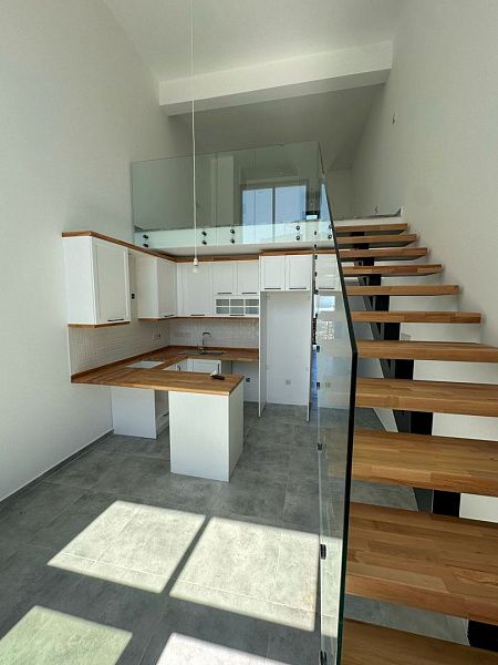 3-комнатный пентхаус loft 70 м2 с террасой на крыше 35 м2 с видами на море!
