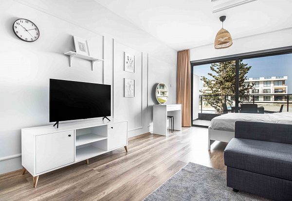 Студия penthouse 34 м2 с террасой на крыше 20 м2 в 350 метрах от моря!