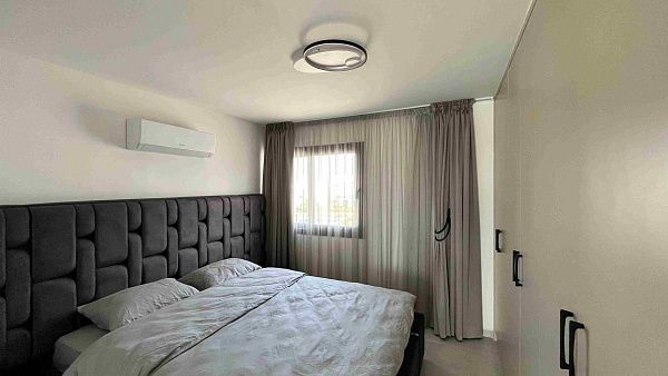 3-комнатный loft пентхаус 71 м2 с террасой на крыше 35 м2 в 350 метрах от моря 