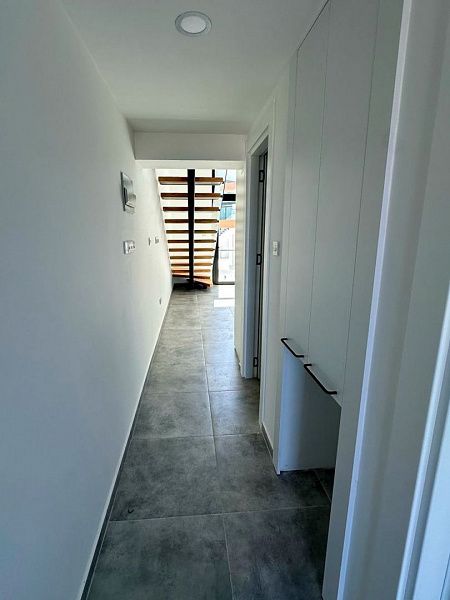 3-комнатный пентхаус loft 70 м2 с террасой на крыше 35 м2 с видами на море!