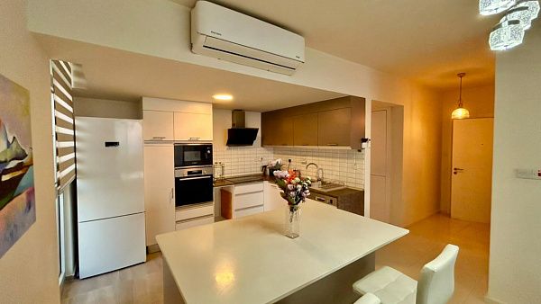 3-комнатные апартаменты 130 м2 в 200 метрах от пляжа с панорамным видом на море!