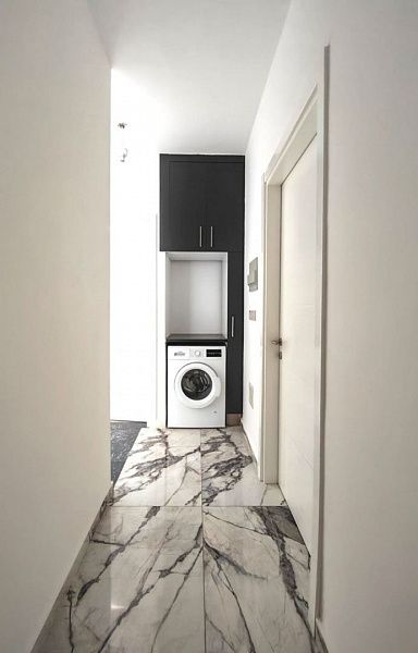 4-комнатная вилла 160 м2 с участком и террасой в 350 метрах от пляжа
