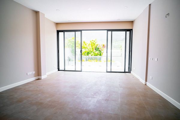 Квартира 4+1 (230 м2) с частным бассейном в Беллапаисе