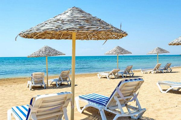 3-комнатные апартаменты 88 м2 с террасой и панорамным видом на море в курортном комплексе 