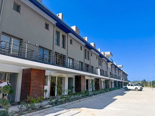 2-комнатные апартаменты 69 м2 с террасой-граунд и садом в 10 минутах от пляжа