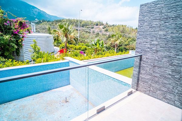 Квартира 4+1 (230 м2) с частным бассейном в Беллапаисе