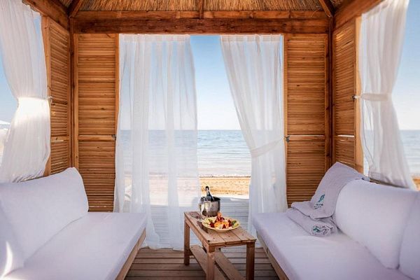 3-комнатные апартаменты 88 м2 с террасой и панорамным видом на море в курортном комплексе 