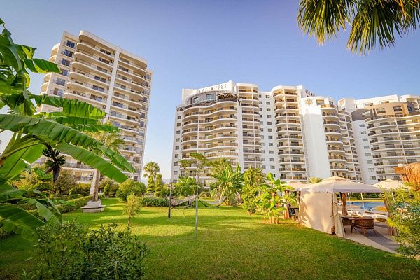 2-комнатные апартаменты 63 м2 с балконом в курортном комплексе 5-звёздочного уровня