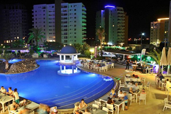 2-комнатные апартаменты 65 м2 с террасой 15 м2 в курортном комплексе