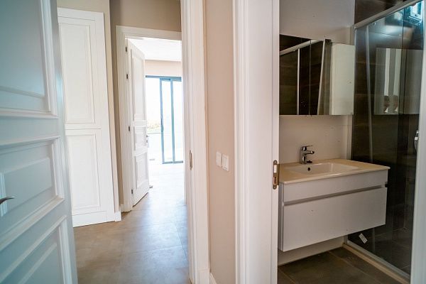 Квартира 4+1 (230 м2) с частным бассейном в Беллапаисе