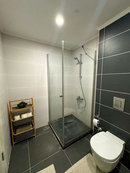 4-комнатные апартаменты 150 м2 в роскошном комплексе в центре Кирении