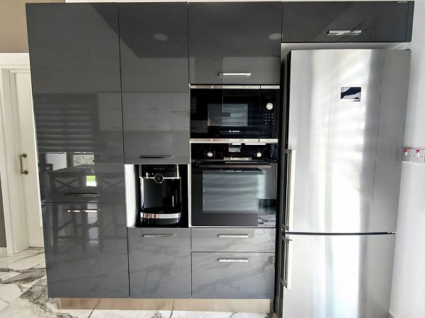 4-комнатная вилла 160 м2 с участком и террасой в 350 метрах от пляжа