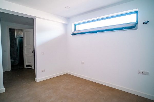 Квартира 4+1 (230 м2) с частным бассейном в Беллапаисе