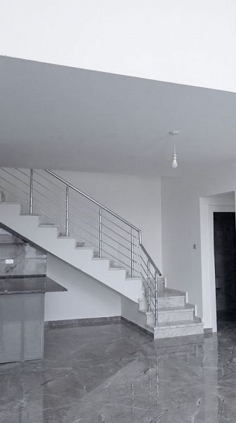 3-комнатные апартаменты loft 125 м2 с террасой в Енибоазичи