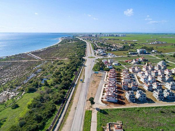 3-комнатные апартаменты 79 м2 с балконом в 550 метрах от моря