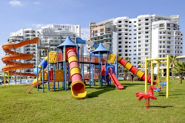 2-комнатные апартаменты 63 м2 с балконом в курортном комплексе 5-звёздочного уровня