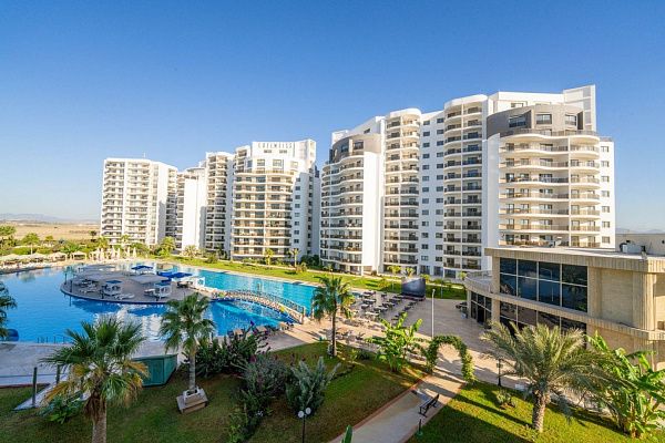 Cтудия 56 м2 с балконом в курортном комплексе 5-звёздочного уровня