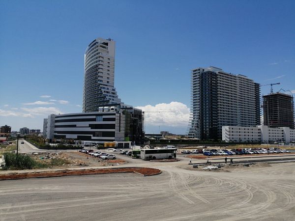 Студия 46 м2 в красивом комплексе в Искеле