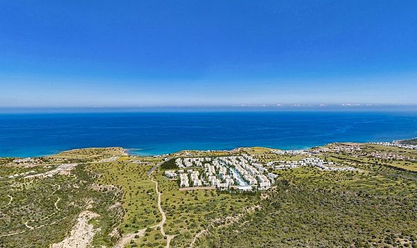 Студия 49 м2 в большом комплексе у моря