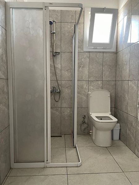 Готовая трехкомнатная квартира 86 м2 в красивом комплексе в Искеле