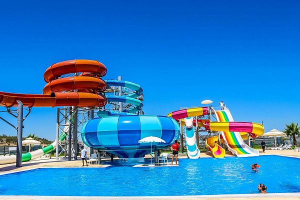 3-комнатные апартаменты 95 м2 c видом на море всего в 5 минутах от пляжа!
