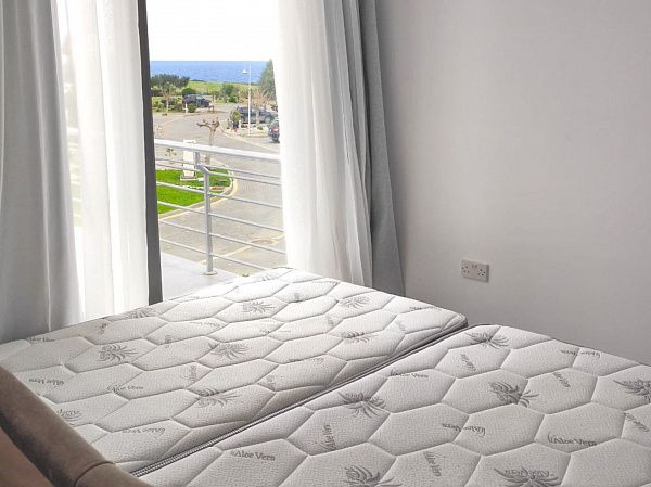 2-комнатные апартаменты 42 м2 с террасой 13 м2 с прямым видом на море!