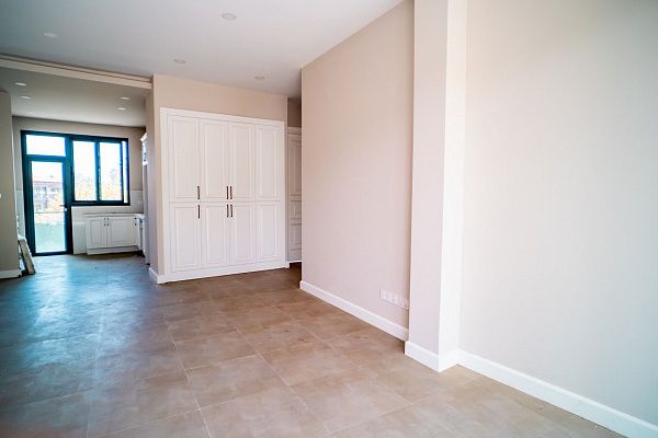 Квартира 4+1 (230 м2) с частным бассейном в Беллапаисе