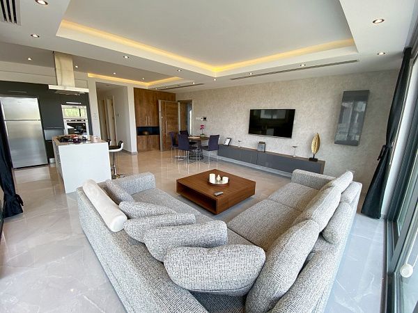 Двухкомнатная квартира 72 м2 в центре Никосии
