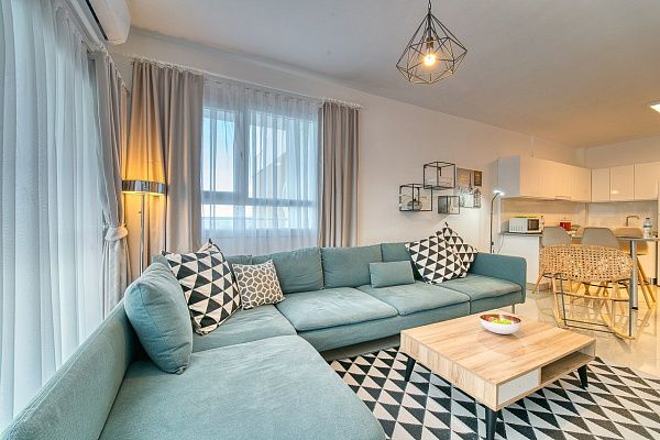 2-комнатные апартаменты 60 м2 + 11 м2 балкон В СПА-комплексе в 600 метрах от песчаного пляжа