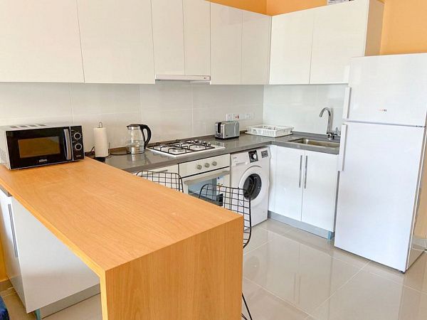 Студия 42 м2 с террасой 8 м2 в курортном комплексе