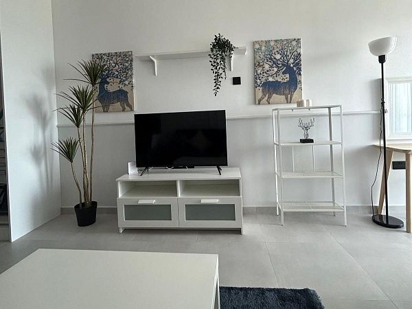 Студия 50м2 с террасой 9м2 недалеко от пляжа