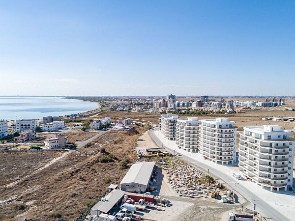 2-комнатные апартаменты 60 м2 с мебелью в 250 метрах от песчаного пляжа
