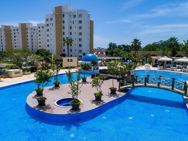 2-комнатные апартаменты 60 м2 + 11 м2 балкон В СПА-комплексе в 600 метрах от песчаного пляжа