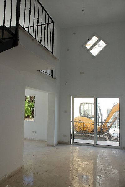 4-комнатные апартаменты loft 110 м2 c мебелью и техникой в самом центре Алсанджак