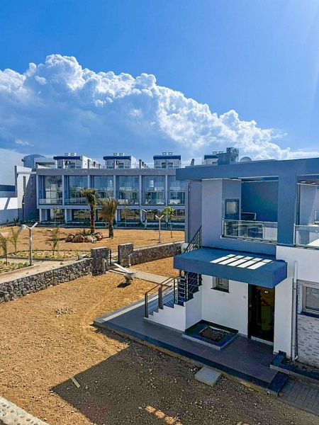 2-комнатные апартаменты 69 м2 с террасой-граунд и садом в 10 минутах от пляжа