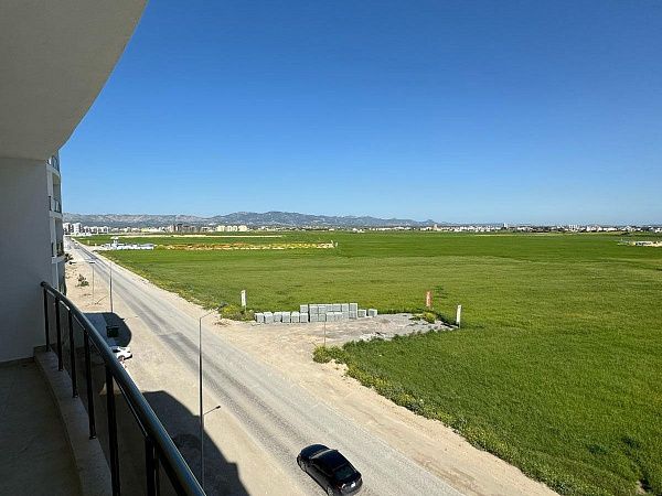 2-комнатные апартаменты 60 м2 с мебелью в 250 метрах от песчаного пляжа