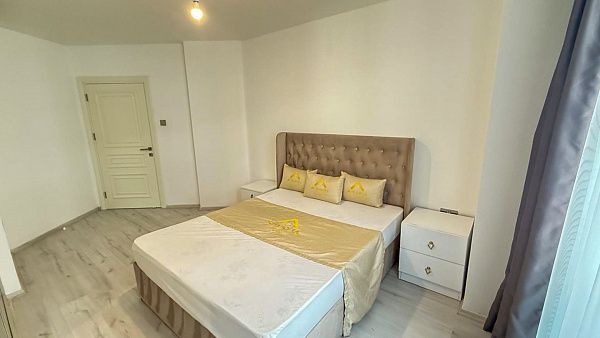 4-комнатные апартаменты 136 м2 с мебелью и техникой в центре Кирении