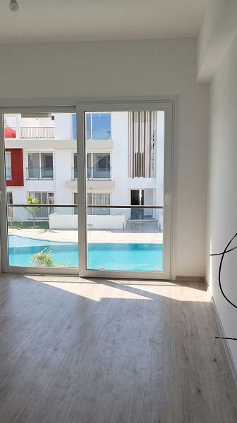3-комнатные апартаменты loft 125 м2 с террасой в Енибоазичи